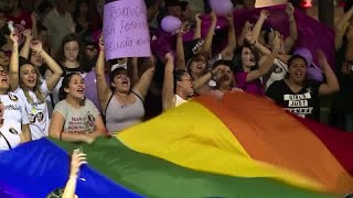 Bolsonaro Um protesto de mulheres que chegou ao mundo [upl. by Bohman975]