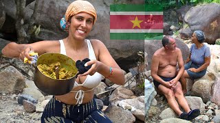 Cooking Suriname Food in Nature Outdoor Natural Swimming pool Chicken Curry Kip Kerrie [upl. by Chlori104]