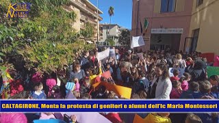 Caltagirone Dimensionamento scolastico sitin di protesta di alunni e genitori dellIc Montessori [upl. by Oinotnanauj]