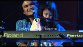 Viky Sianipar inc  Tobatak Live  Boru Panggoaran [upl. by Affer]