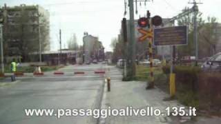 level crossing in Salonica 2  ισόπεδη διάβαση στο Θεσσαλονίκη [upl. by Haimaj]