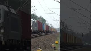 Mit dem Container in die Welt  HHLA Metrans Vectron buckelt nach Hamburg  Danke für den Lichtgruß [upl. by Basil]