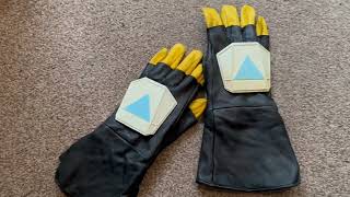 How to make Mandalorian gloves amp what gloves are needed to make the gloves [upl. by Aimehs]