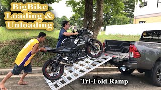 Loading Ninja 400 on Toyota Hilux pickup using TriFold ramp [upl. by Early]