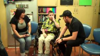 Gerardo Ortiz  Visita Erik en Childrens Hospital [upl. by Silvester]