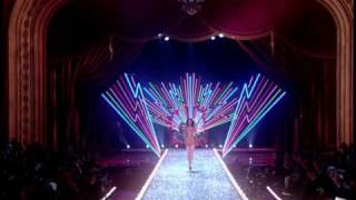 Victorias Secret Fashion Show 2003 Opening Director Hamish Hamilton [upl. by Torres]