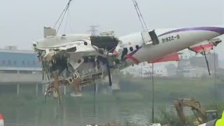 TransAsia plane lost power in both engines [upl. by Sirrom]