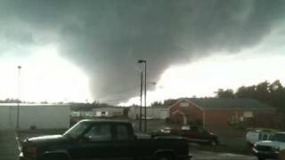 Tuscaloosa Tornado 4272011 filmed outside of our comcast office [upl. by Allimaj]