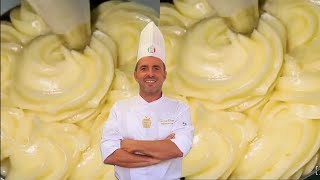 Crema pasticcera alla napoletana senza amido ma con farinaRicetta spettacolare fatta in casa [upl. by Sidwohl]