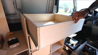 Küche im Van bauen How to Schubladen bauen und Auszüge montieren im T5 DIY Campervan [upl. by Aramen]