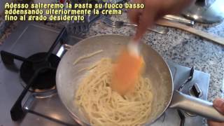 Pasta Cacio e Pepe trucco per farla perfetta [upl. by Rehpotisrhc]