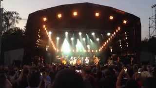 Paul Weller amp Roger Daltrey  I Cant Explain Live [upl. by Enneyehs739]