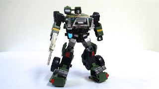 【偵察員 ハウンド】変形 ヘンケイ トランスフォーマー C13 ハウンド Transformers G1 Hound [upl. by Yeneffit]