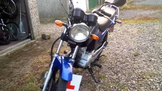 Yamaha YBR125 review [upl. by Oek]