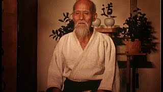 Aikido performance by Morihei Ueshiba in 1960 合気道 [upl. by Swithin]