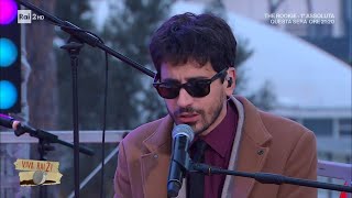 Valerio Lundini e i Vazzanikki dal vivo con “I figli degli altri” – Viva Rai2 26012024 [upl. by Okim]