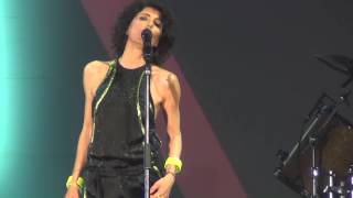 Giorgia  Gocce di memoria Live  Palapartenope  Napoli FULL HD  20052014 [upl. by Enerod]