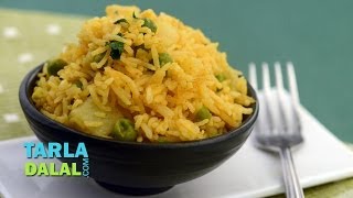 Potato and Green Peas Masala Bhaat by Tarla Dalal [upl. by Blalock430]